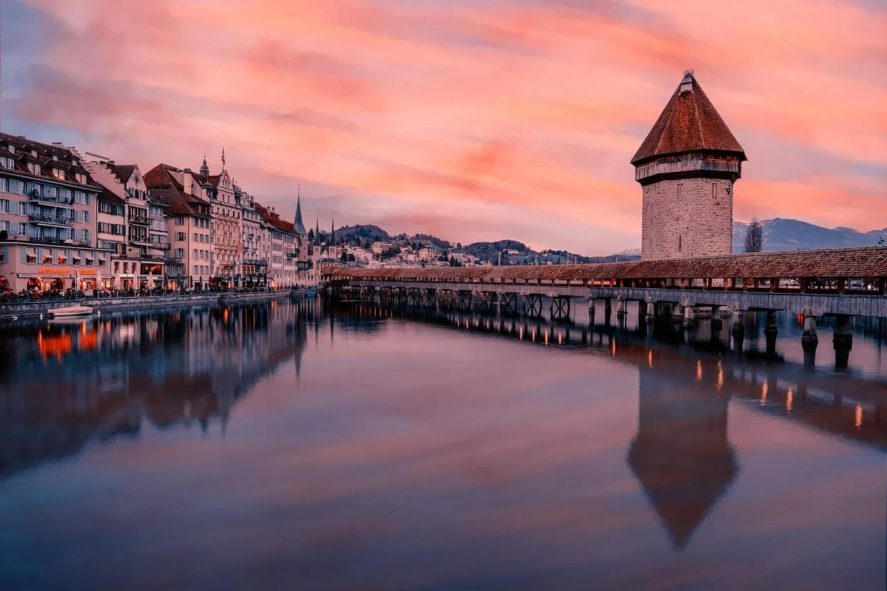 Lucerne Bridge and lake
